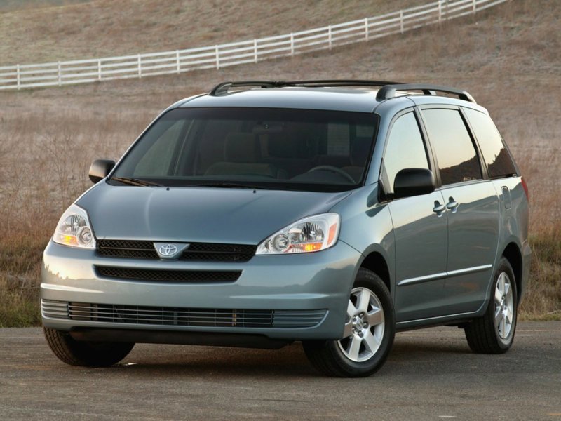 Used 2004 Toyota Sienna CE image 1