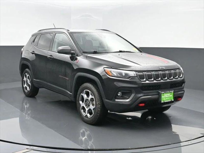 Certified 2022 Jeep Compass Trailhawk w/ Trailhawk Convenience Group image 1