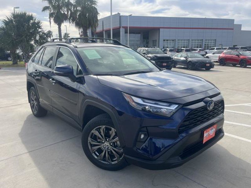 Certified 2023 Toyota RAV4 XLE Premium image 1