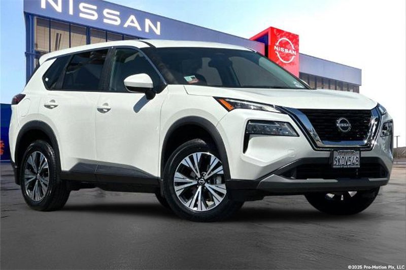 Certified 2023 Nissan Rogue SV image 1
