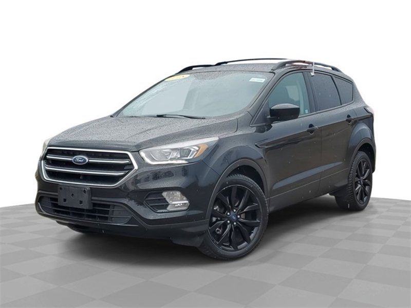 Used 2018 Ford Escape SE w/ SE Sport Appearance Package image 1
