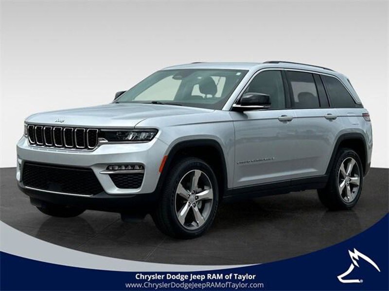 Certified 2022 Jeep Grand Cherokee Limited w/ Trailer Tow Prep Group (B) image 1