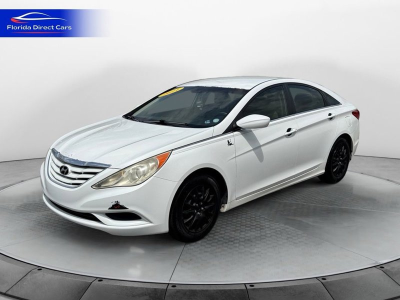 Used 2011 Hyundai Sonata GLS image 1