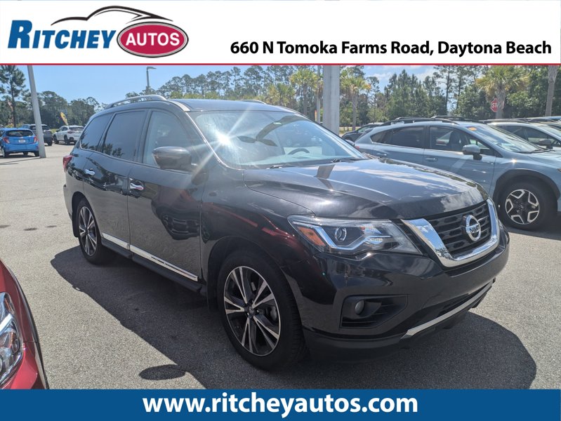 Used 2018 Nissan Pathfinder Platinum image 1