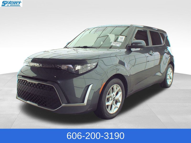 Used 2023 Kia Soul LX w/ LX Technology Package image 1