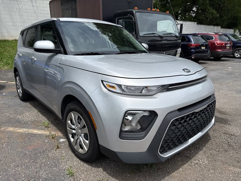 Used 2021 Kia Soul LX image 1