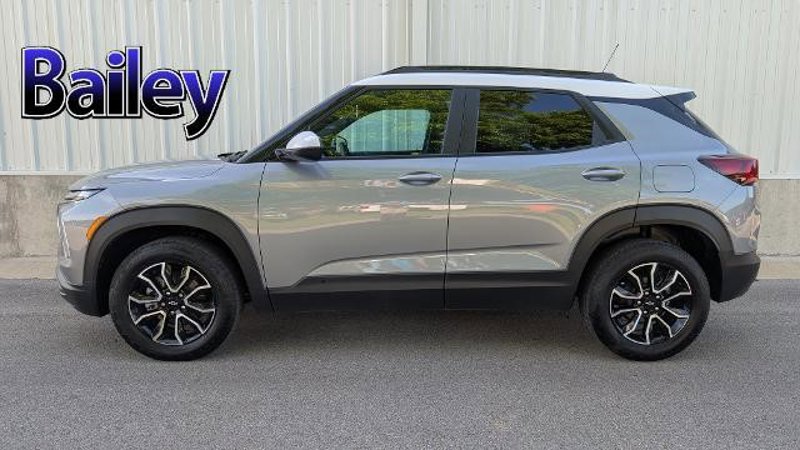 Certified 2025 Chevrolet TrailBlazer ACTIV w/ Convenience Package image 1
