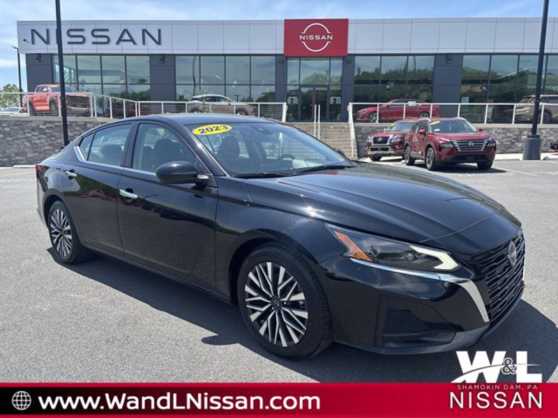 Certified 2023 Nissan Altima 2.5 SV image 1