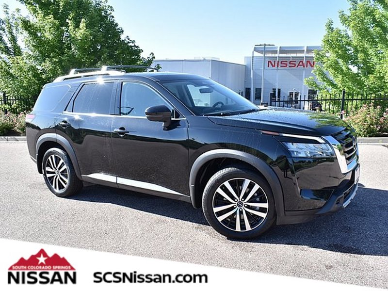 Certified 2023 Nissan Pathfinder Platinum image 1