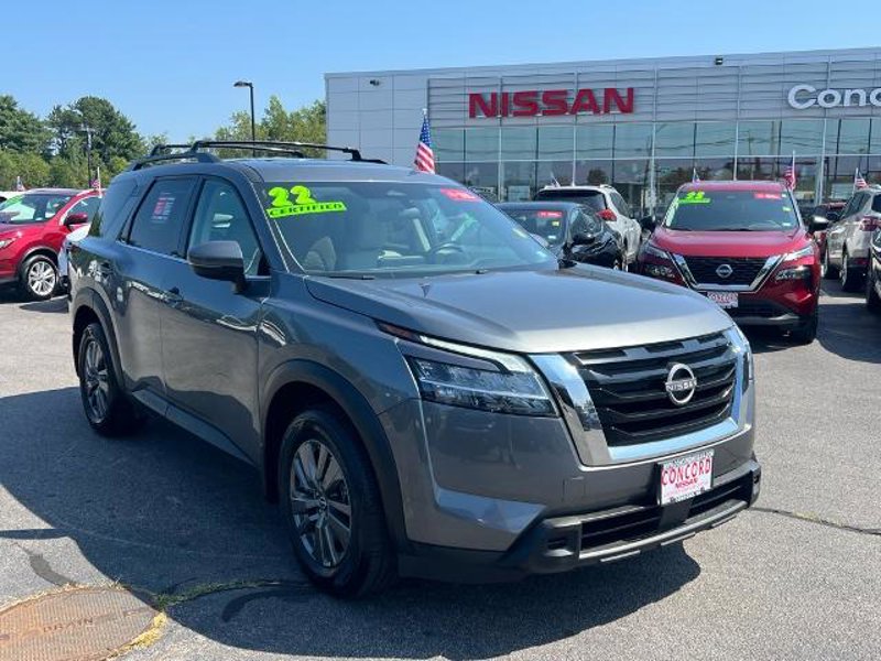 Certified 2022 Nissan Pathfinder SV image 1