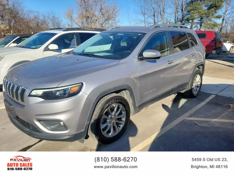Used 2019 Jeep Cherokee Latitude w/ Popular Appearance Group image 1