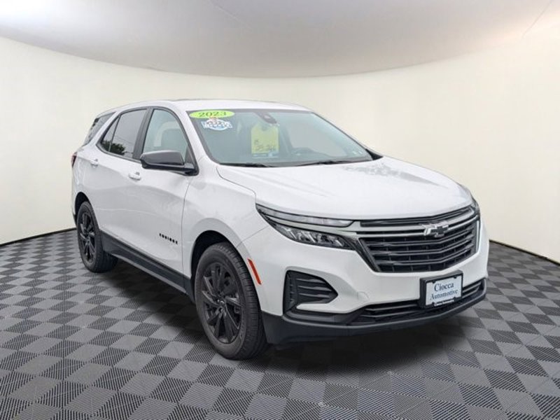 Certified 2023 Chevrolet Equinox LS w/ LS Convenience Package image 1