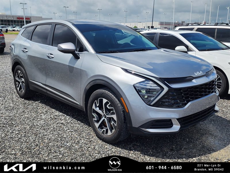Certified 2024 Kia Sportage EX image 1