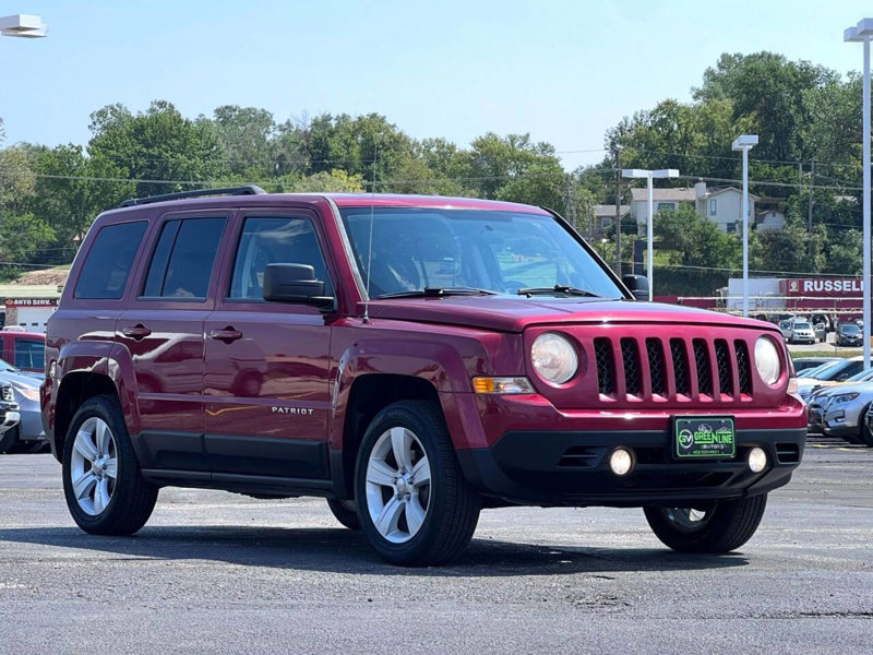 Used 2013 Jeep Patriot Latitude image 1