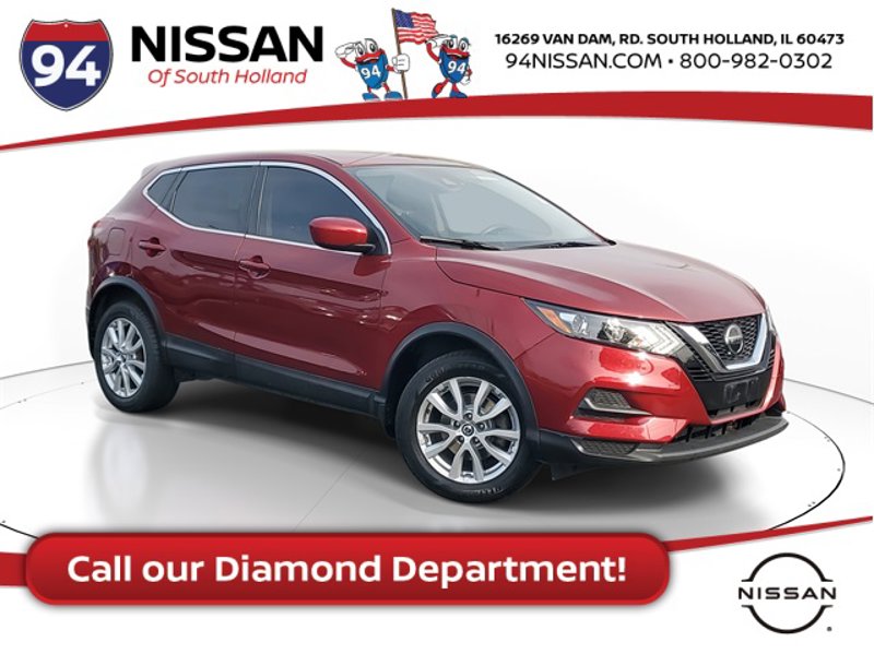 Used 2020 Nissan Rogue Sport S image 1