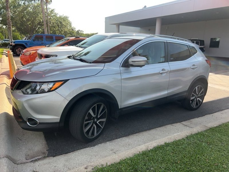 Used 2019 Nissan Rogue Sport SL image 1