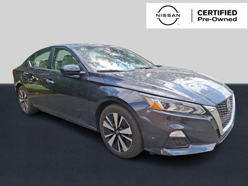 Certified 2022 Nissan Altima 2.5 SV image 1