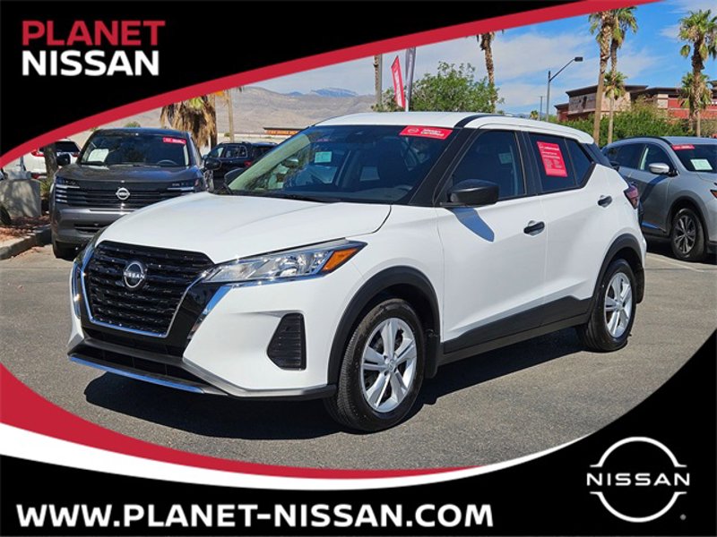 Certified 2025 Nissan Kicks Play S image 1