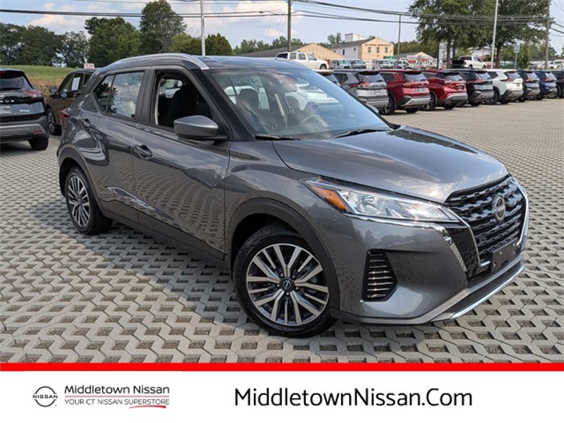 Certified 2024 Nissan Kicks SV image 1