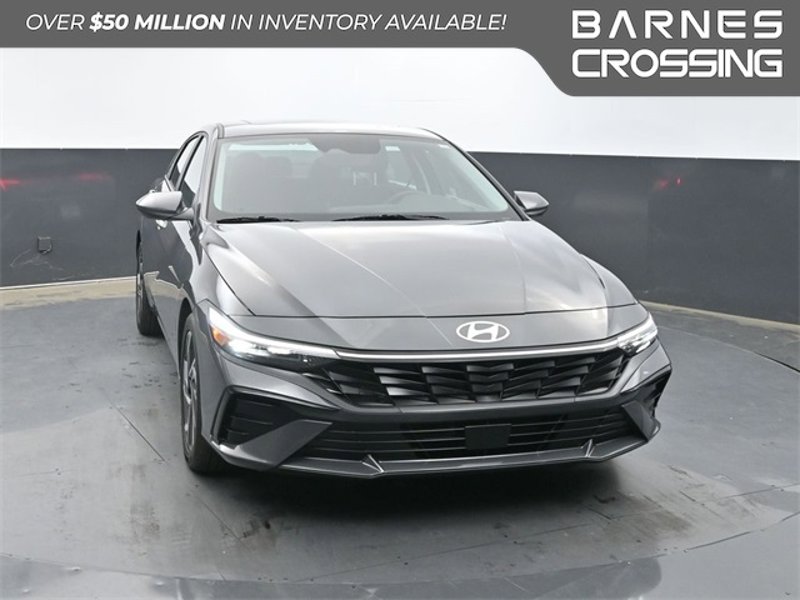 Certified 2024 Hyundai Elantra SEL w/ Convenience Package image 1