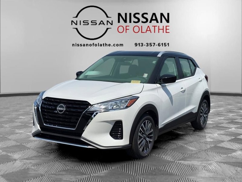 Certified 2024 Nissan Kicks SV image 1
