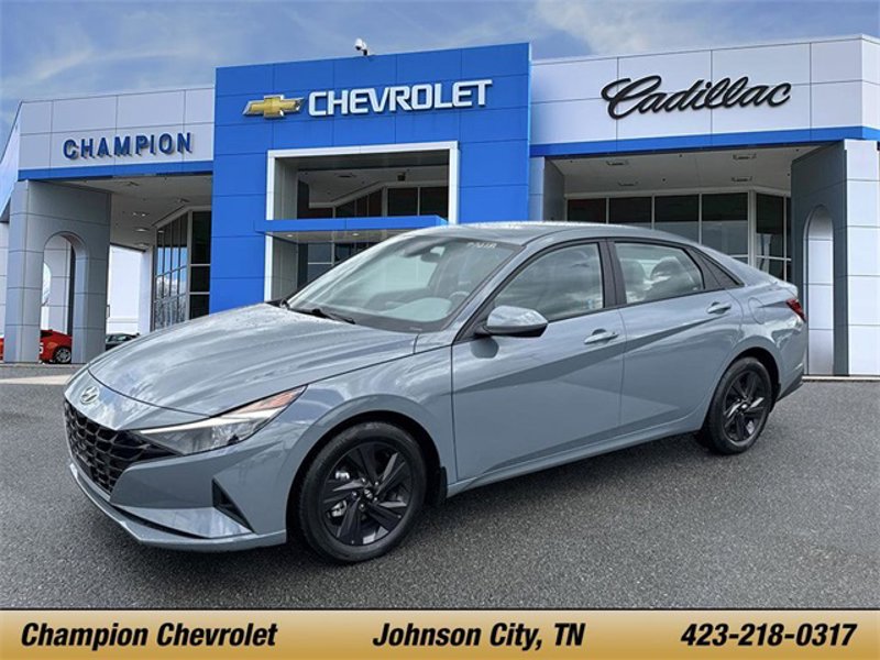 Used 2022 Hyundai Elantra SEL w/ Convenience Package image 1
