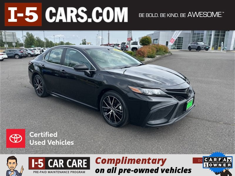 Certified 2024 Toyota Camry SE image 1