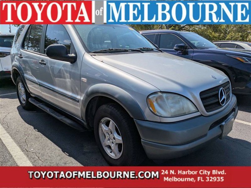 Used 1999 Mercedes-Benz ML 320 4MATIC image 1