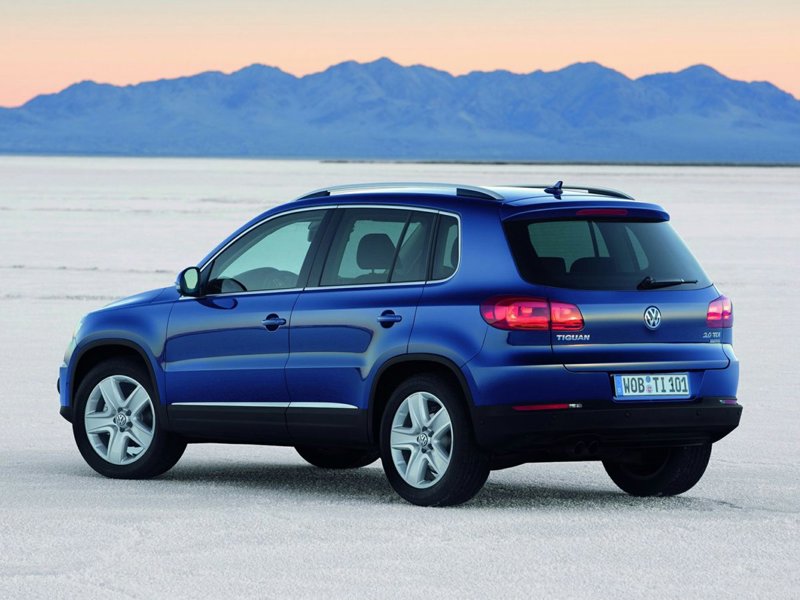 Used 2016 Volkswagen Tiguan S image 1