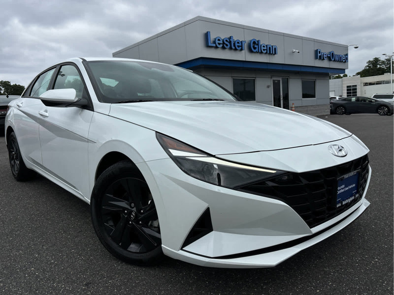 Certified 2023 Hyundai Elantra SEL image 1
