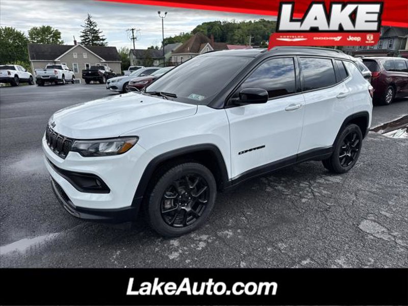 Certified 2023 Jeep Compass Latitude image 1
