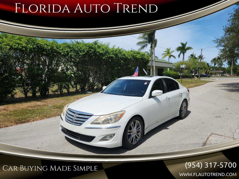 Used 2012 Hyundai Genesis 4.6 image 1
