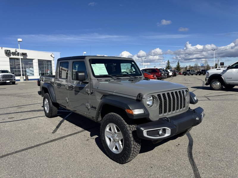Certified 2023 Jeep Gladiator Sport image 1