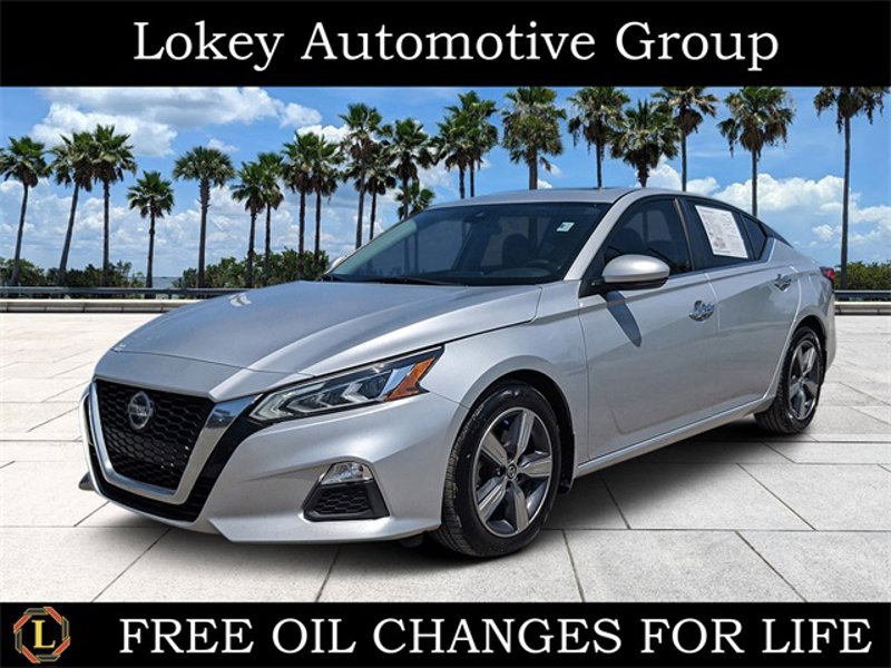 Certified 2021 Nissan Altima 2.5 SV w/ SV Premium Package image 1