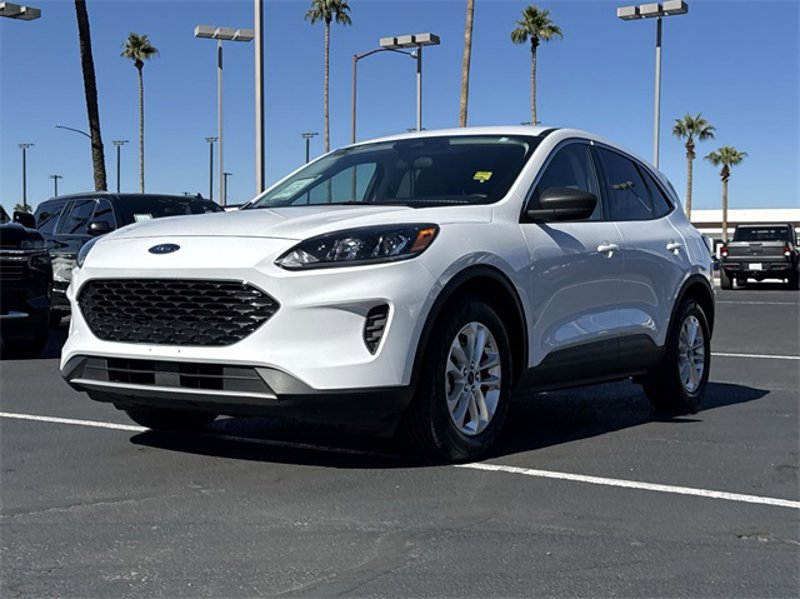 Used 2022 Ford Escape SE image 1