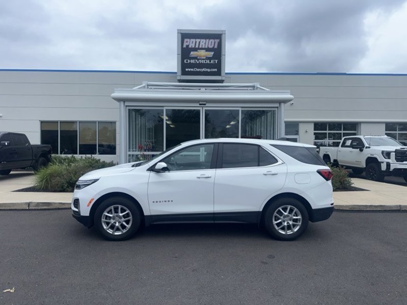 Certified 2024 Chevrolet Equinox LT w/ LPO, Floor Liner Package image 1