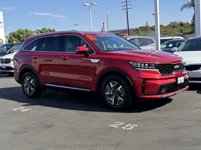 Certified 2023 Kia Sorento EX image 1