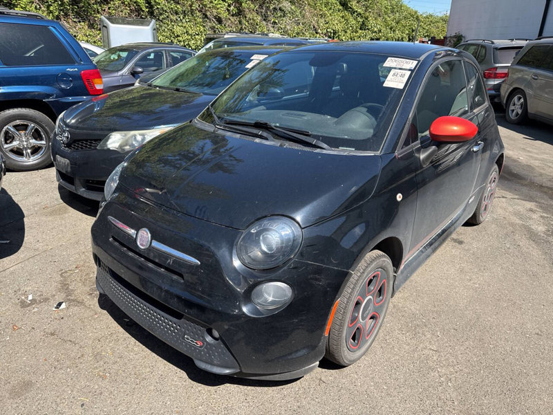 Used 2015 FIAT 500 e w/ Esport Package image 1