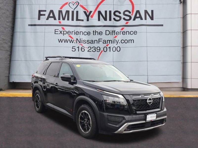 Certified 2023 Nissan Pathfinder Rock Creek image 1