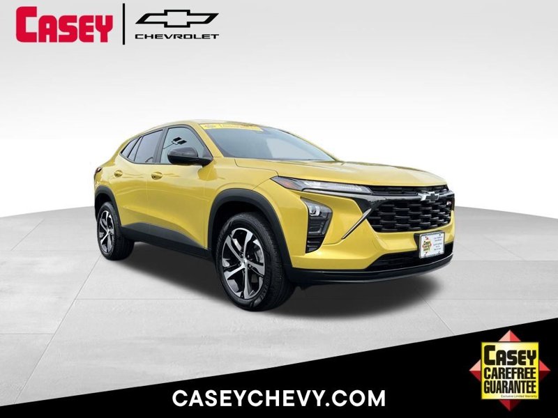 Certified 2024 Chevrolet Trax RS w/ Driver Confidence Package image 1