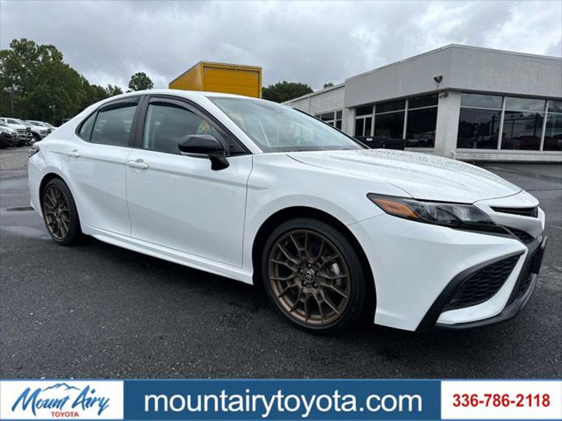 Certified 2023 Toyota Camry SE image 1