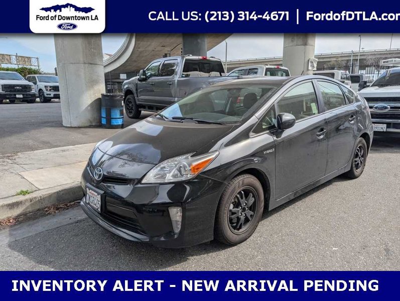 Used 2015 Toyota Prius Two image 1