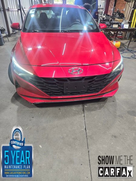 Used 2023 Hyundai Elantra SEL image 1