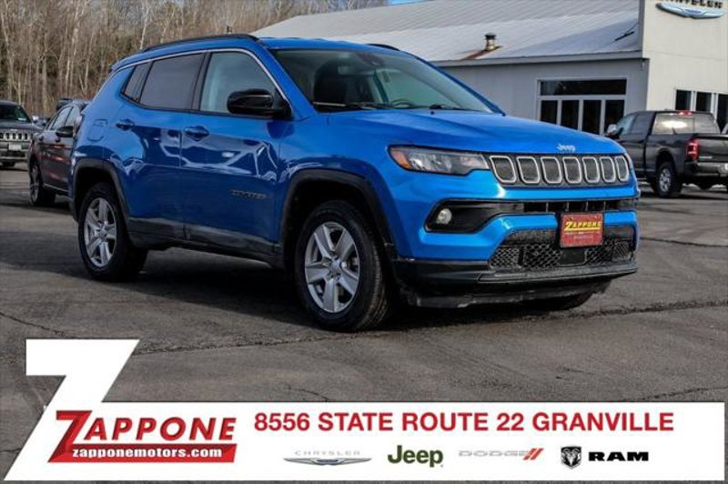 Certified 2022 Jeep Compass Latitude image 1