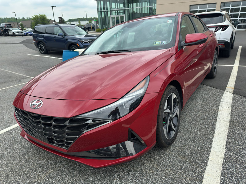Certified 2023 Hyundai Elantra Limited image 1