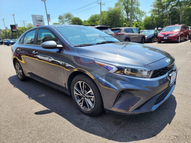 Certified 2023 Kia Forte LXS image 1