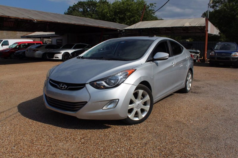 Used 2012 Hyundai Elantra Limited w/ Technology Pkg 5 image 1