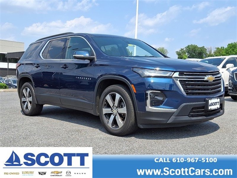 Certified 2022 Chevrolet Traverse LT w/ LT Premium Package image 1