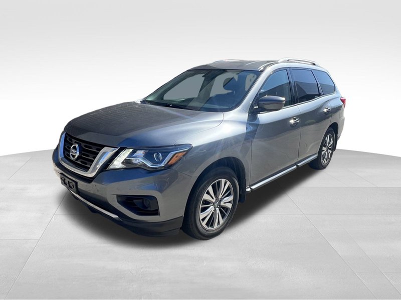 Used 2020 Nissan Pathfinder S image 1
