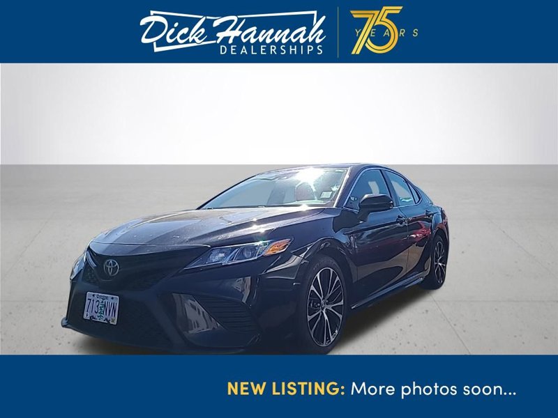 Used 2019 Toyota Camry SE image 1